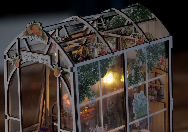 Welcome you are, to the garden house